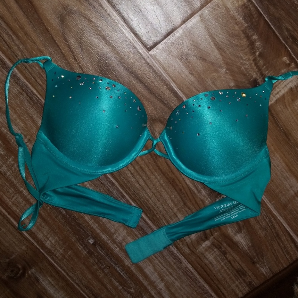 Victoria's Secret Bombshell